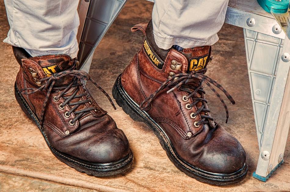Buty robocze – wybór uzależniony od charakteru pracy