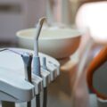Nowoczesna protetyka – jakie są obecnie najlepsze rodzaje protez dentystycznych?